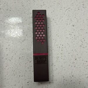 Burt's Bees 100% Natural Moisturizing Lipstick